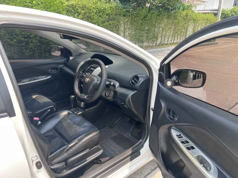 2010 Toyota Vios II 3