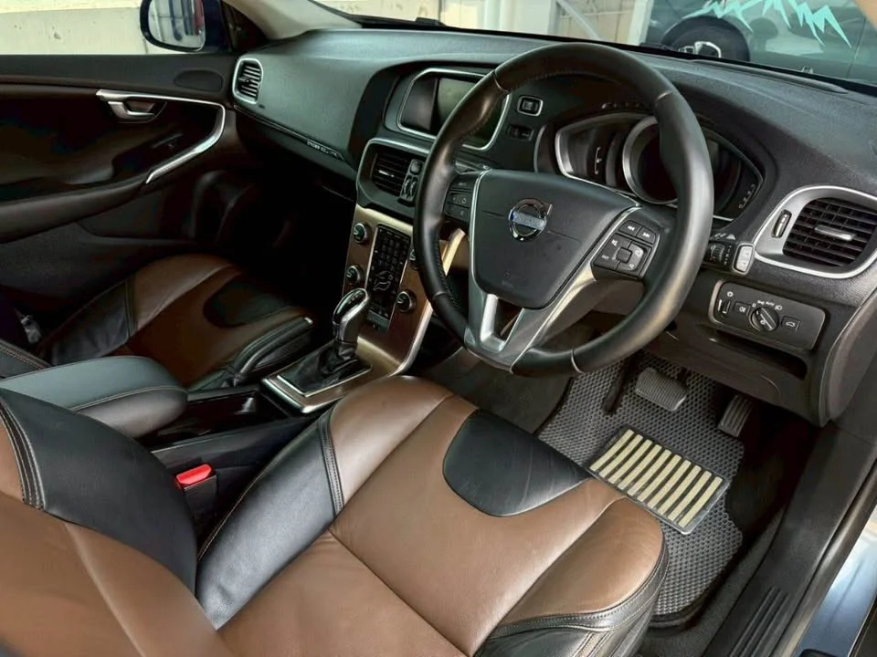 2014 Volvo V40 II 2