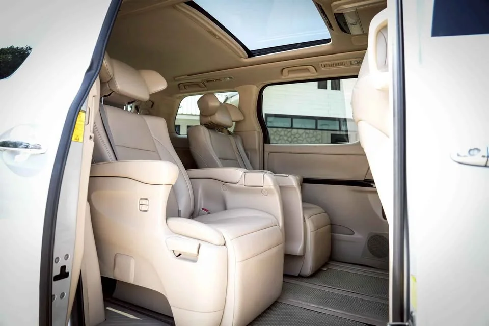 2014 Toyota Alphard, Vellfire II (AH20) 3