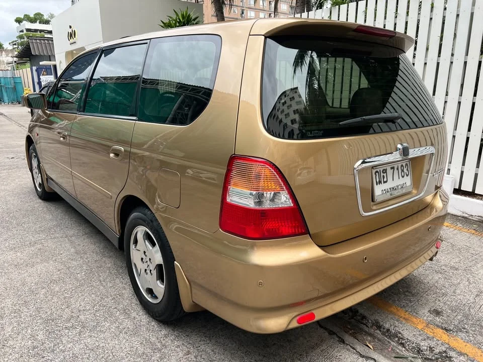 2000 Honda Odyssey II 3