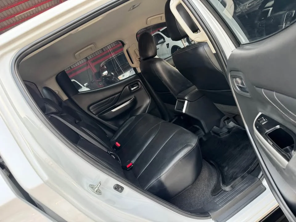 2020 Mitsubishi Triton V 3
