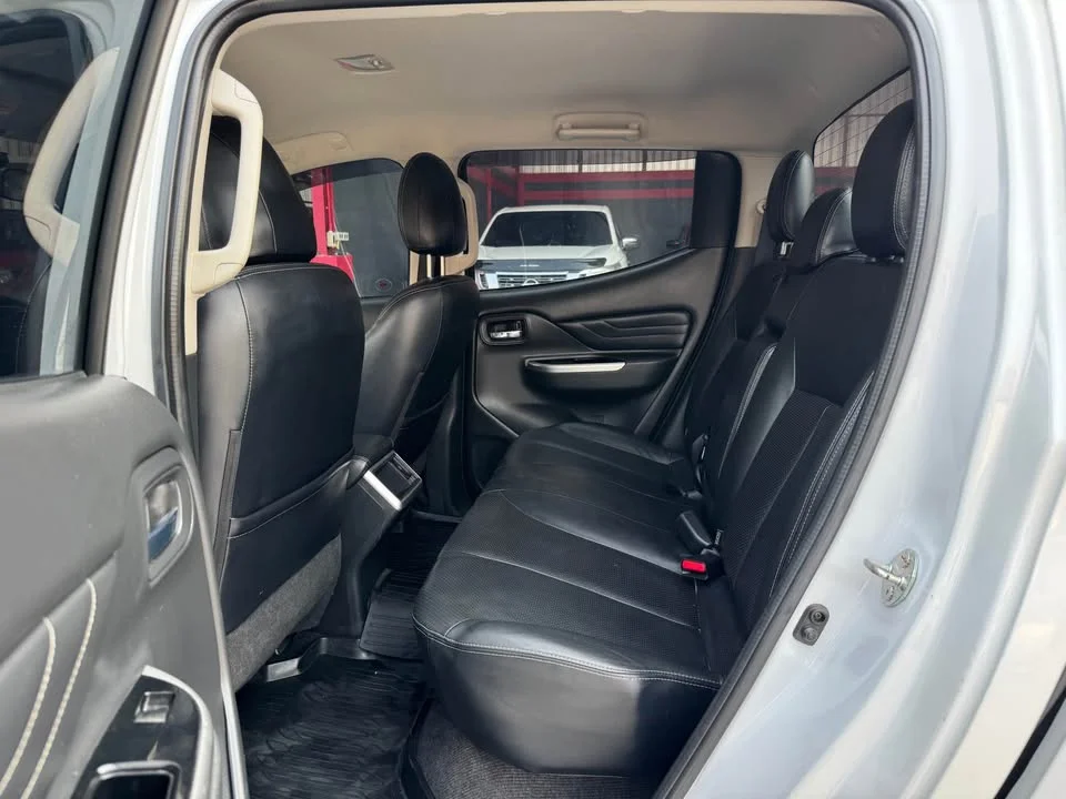 2020 Mitsubishi Triton V 2