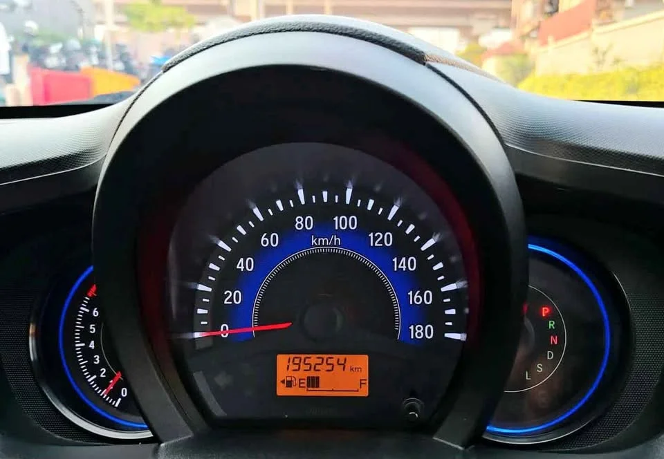 2015 Honda Mobilio II 2
