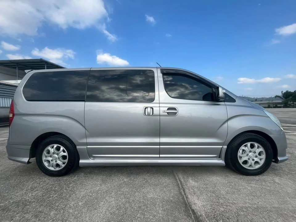 2011 Hyundai H-1 II 2