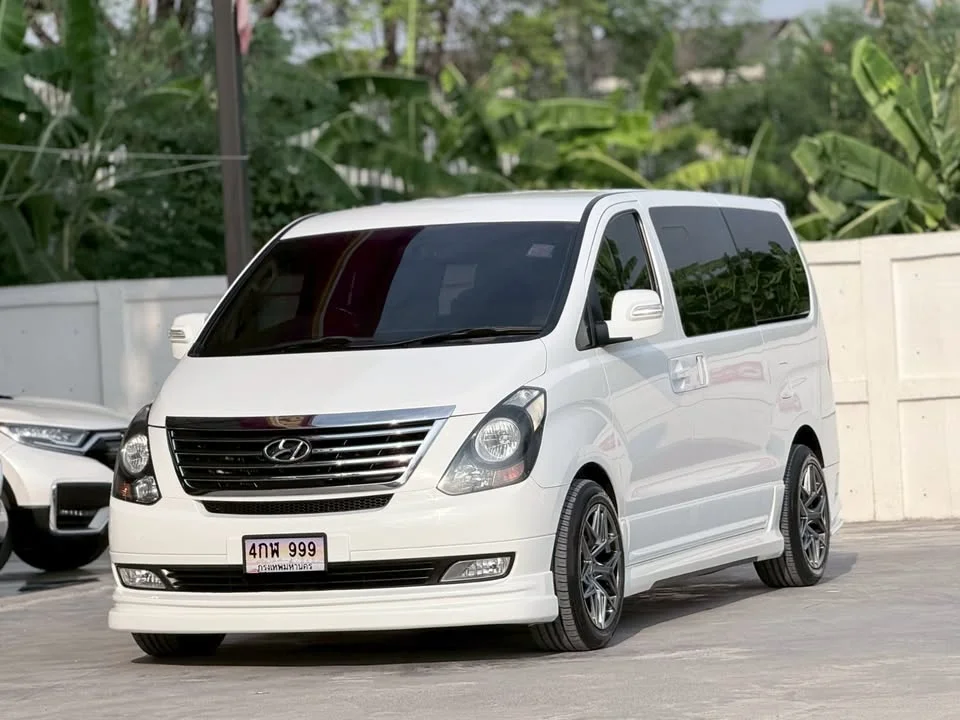 2011 Hyundai H-1 II 3