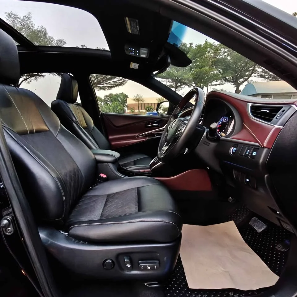 2014 Toyota Harrier III 2