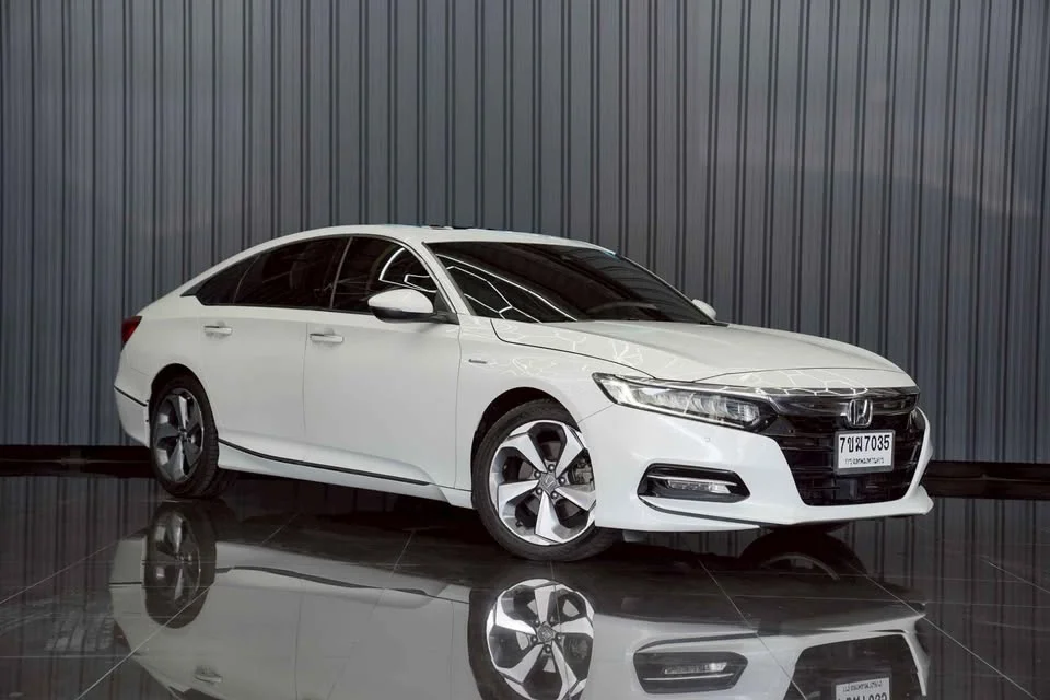 2020 Honda Accord X 2