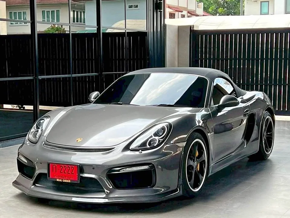 2014 Porsche Boxster and Cayman III 2