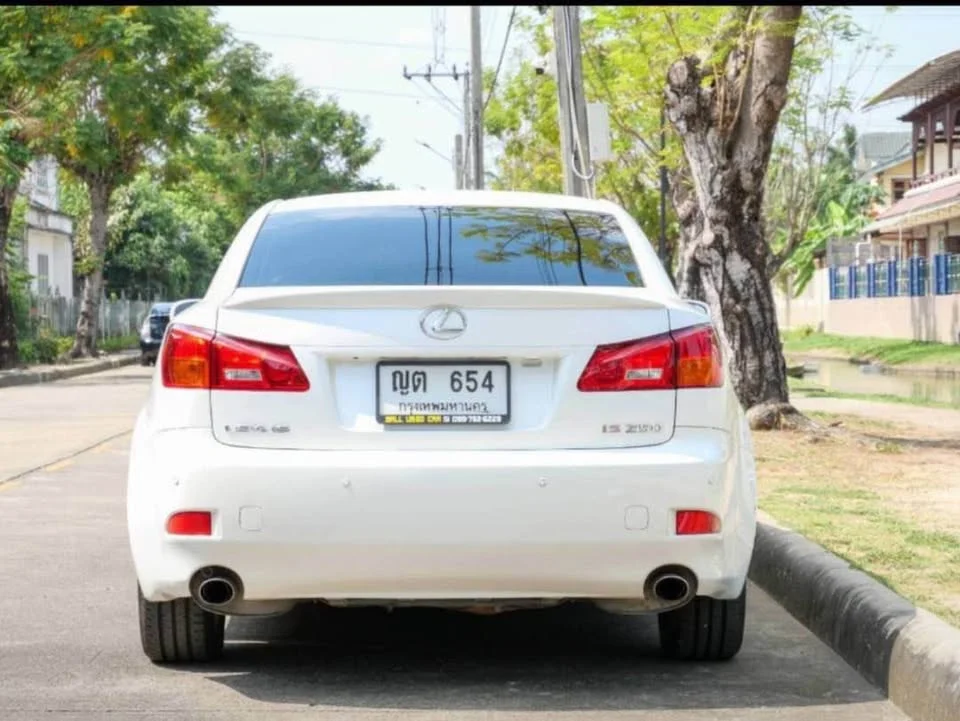 2007 Lexus IS II 3