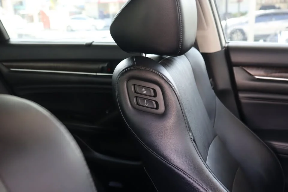2020 Honda Accord X 2