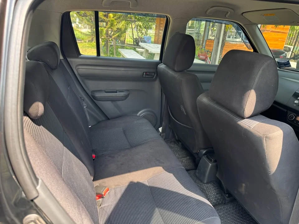 2011 Suzuki Swift I 3