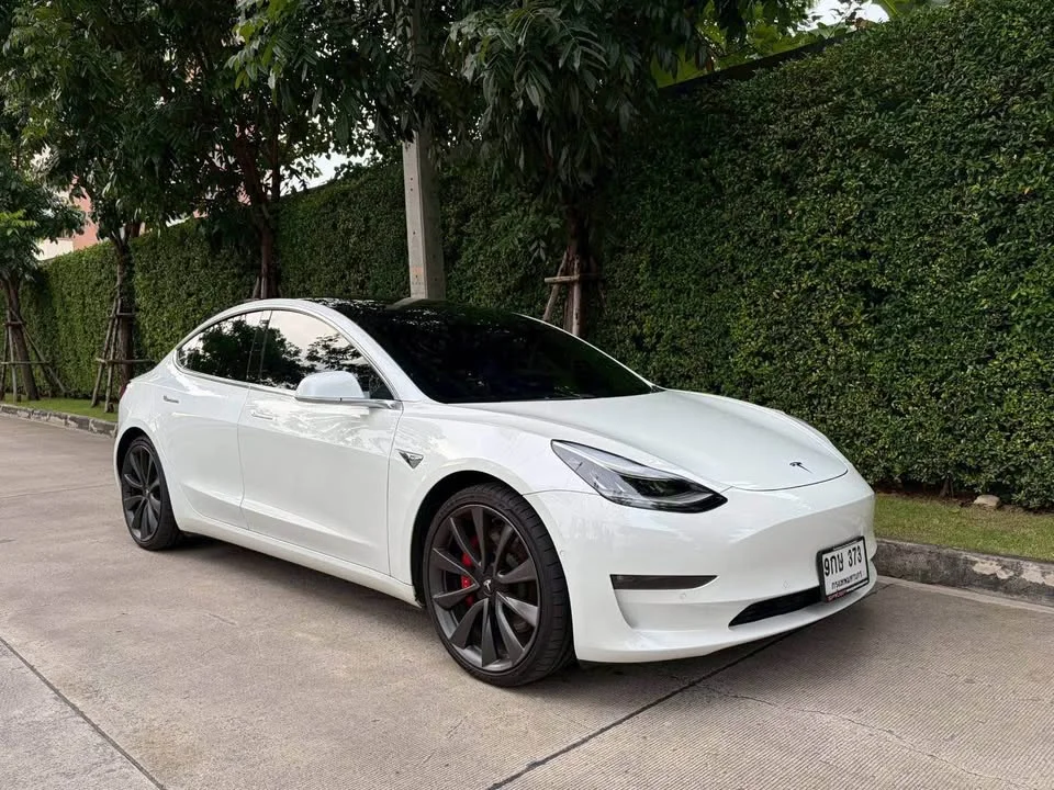 2020 Tesla Model 3 2