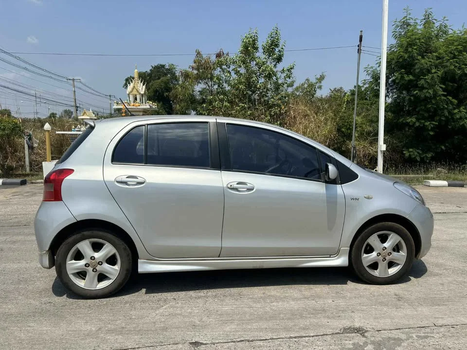 2008 Toyota Yaris II 3