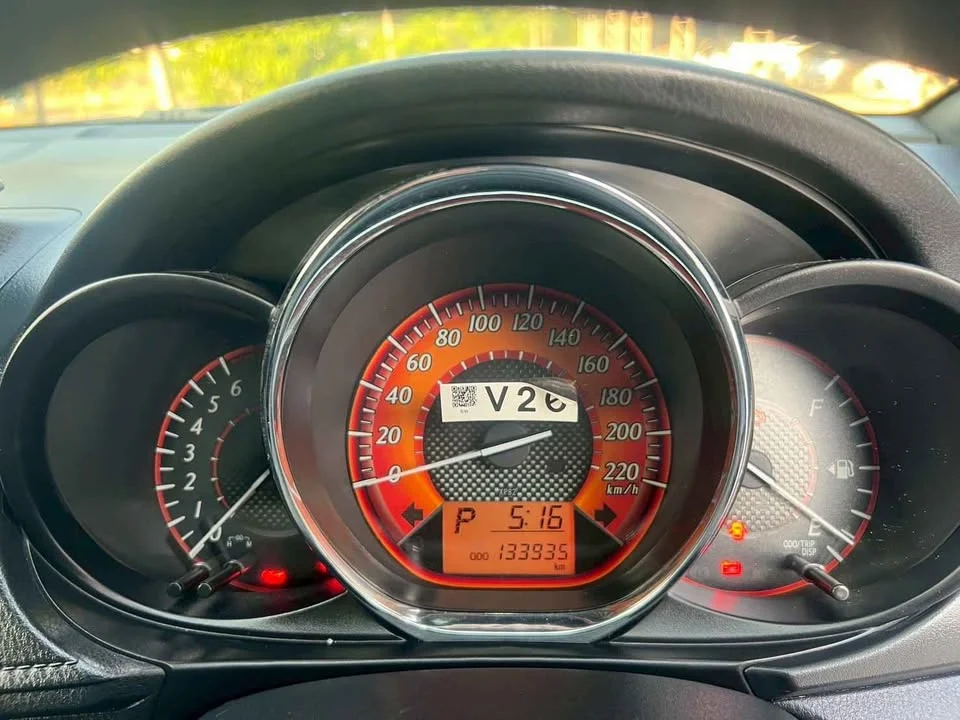 2015 Toyota Yaris III 2
