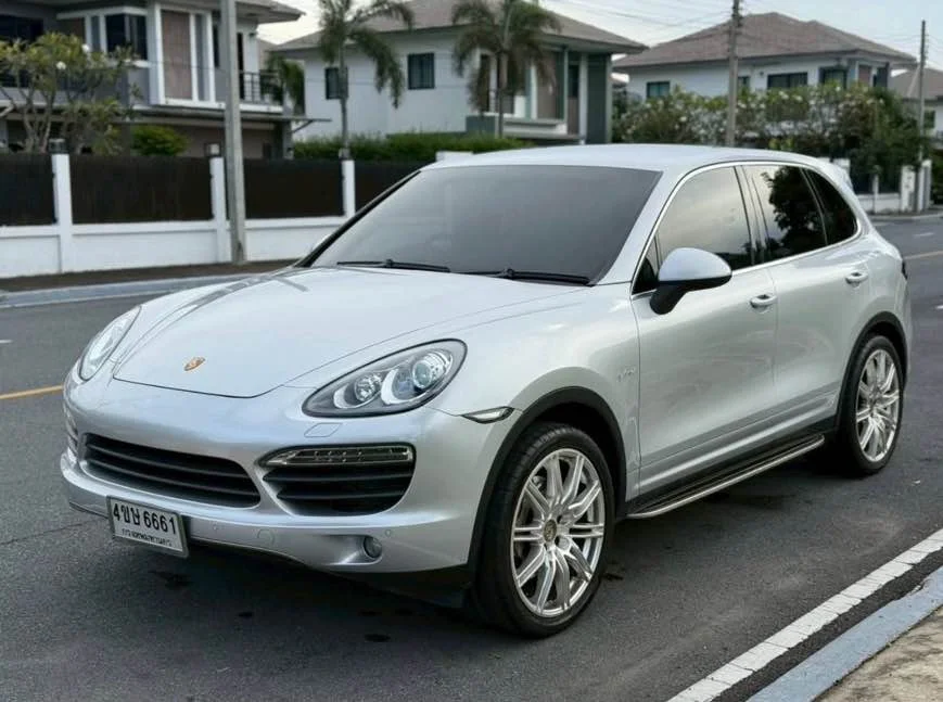 2012 Porsche Cayenne II 3