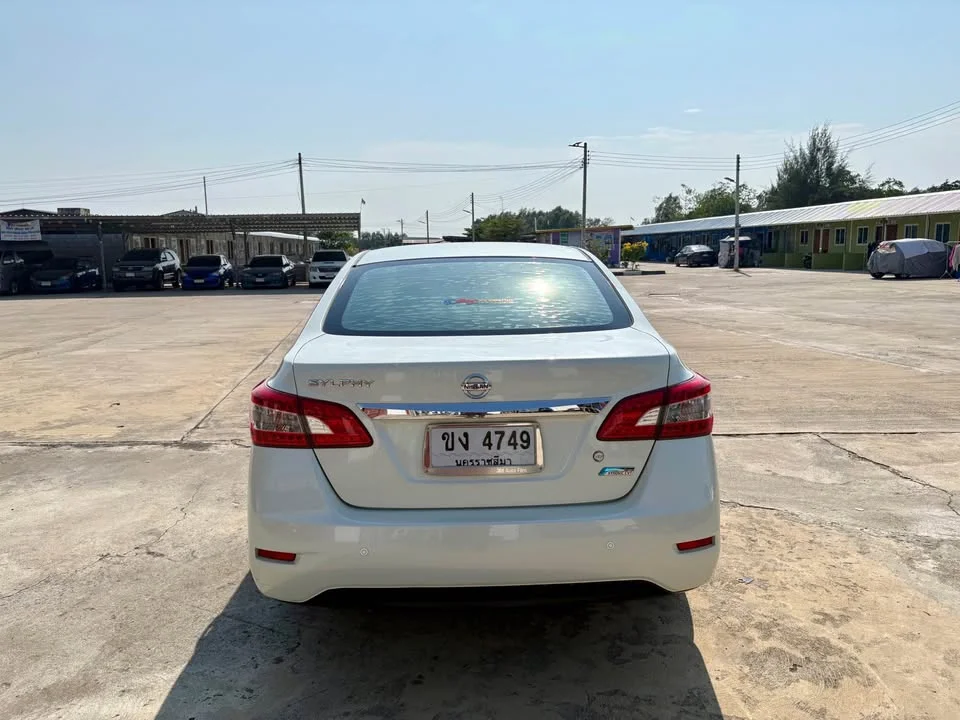 2013 Nissan Sylphy III (B17) 2