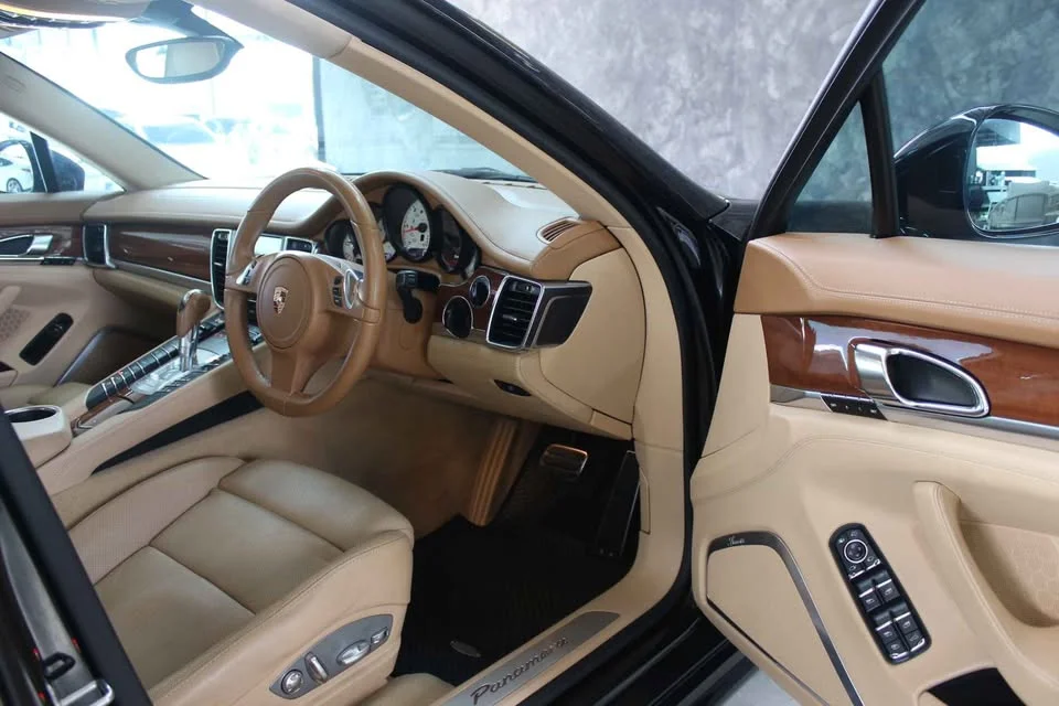 2012 Porsche Panamera II 3