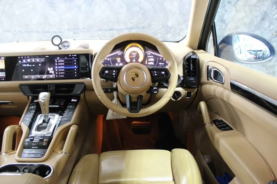 2012 Porsche Cayenne II 2