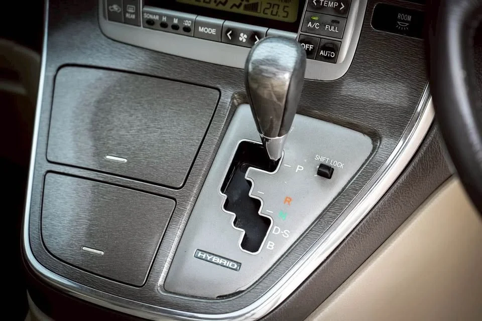 2006 Toyota Alphard, Vellfire I (AH10) 2