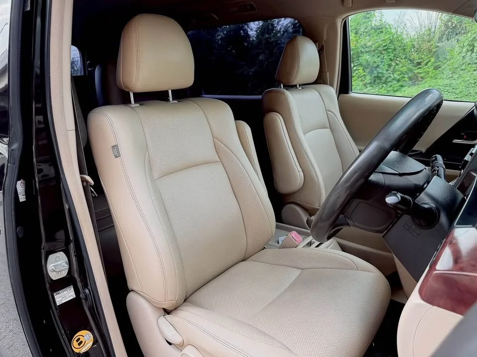 2010 Toyota Alphard, Vellfire II (AH20) 3