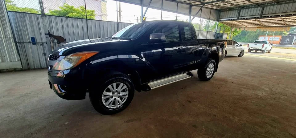 2013 Mazda BT-Series II 3