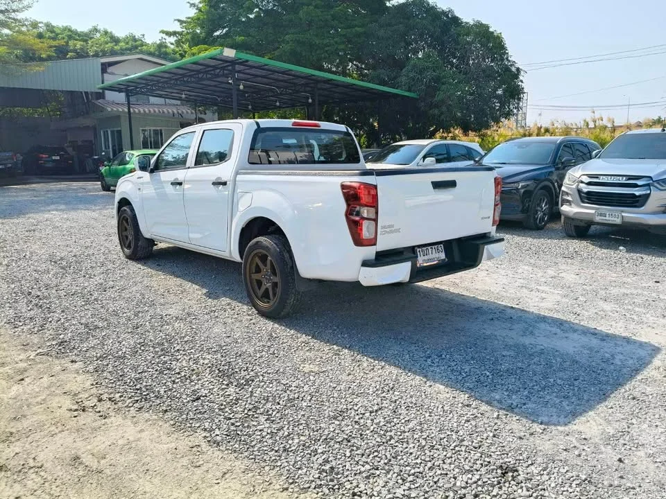 2020 Isuzu D-Max III (RG) 3