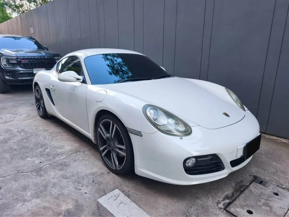 2010 Porsche Boxster and Cayman II 3