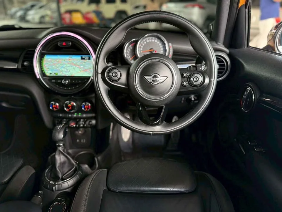 2015 Mini Hatch  III 3