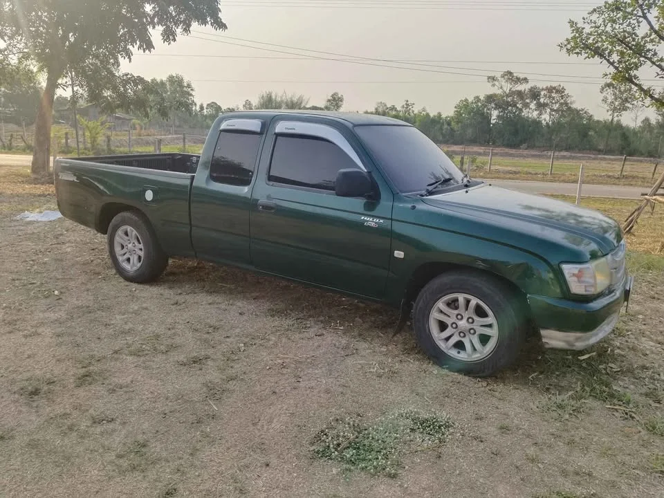 2004 Toyota Hilux Tiger VI 2