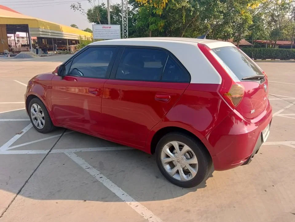 2015 MG 3 II 3