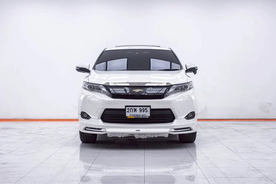 2014 Toyota Harrier III 3