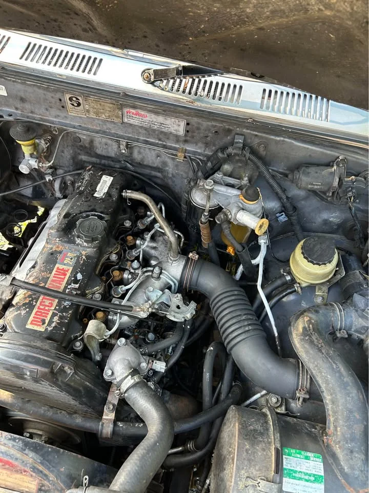 1998 Toyota Hilux Mighty-X V 2