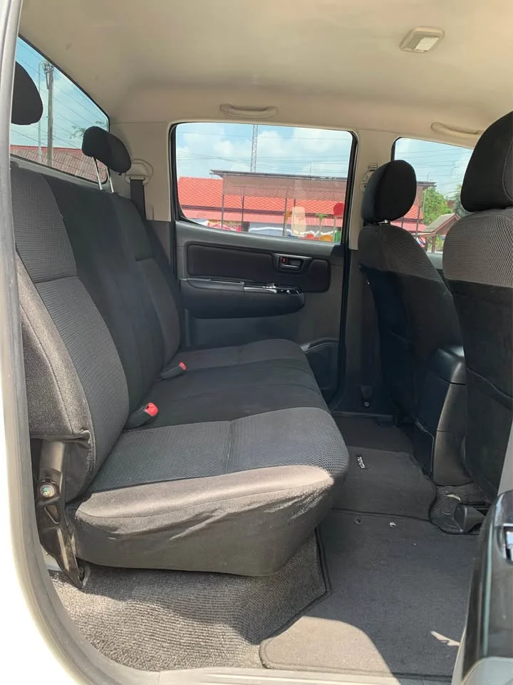 2012 Toyota Hilux VII 2