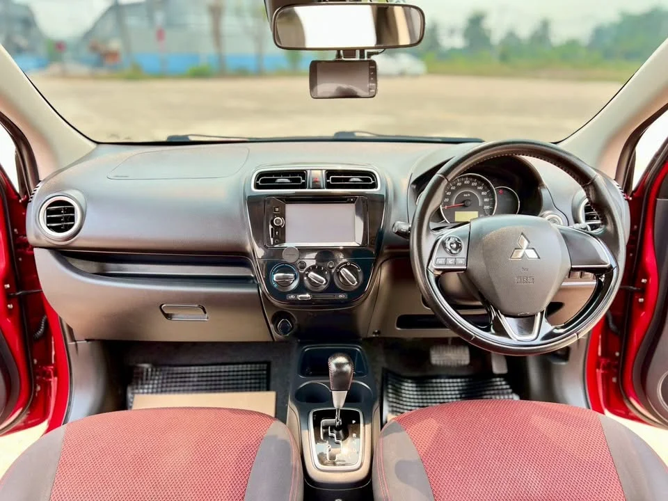 2018 Mitsubishi Mirage VI 3