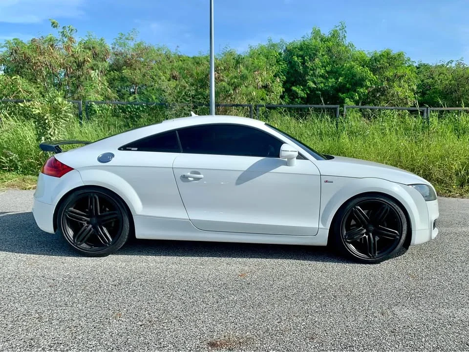 2010 Audi TT Mk2 2