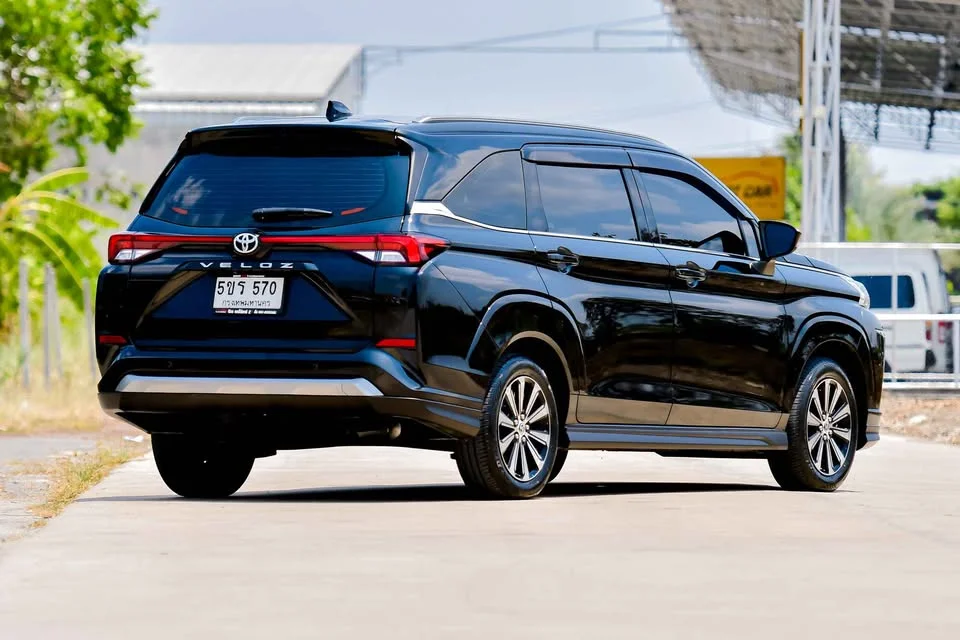 2023 Toyota Veloz III 2