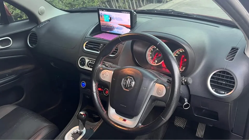 2016 MG 3 II 3