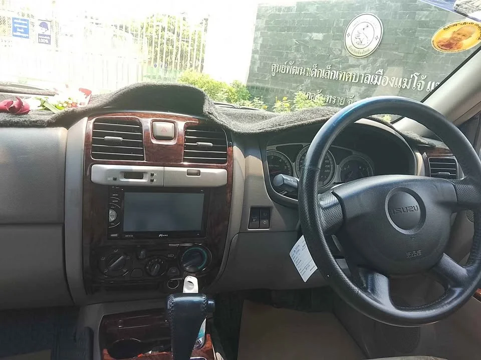 2006 Isuzu MU-7 3