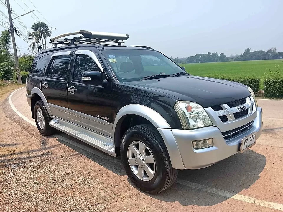 2006 Isuzu MU-7 2