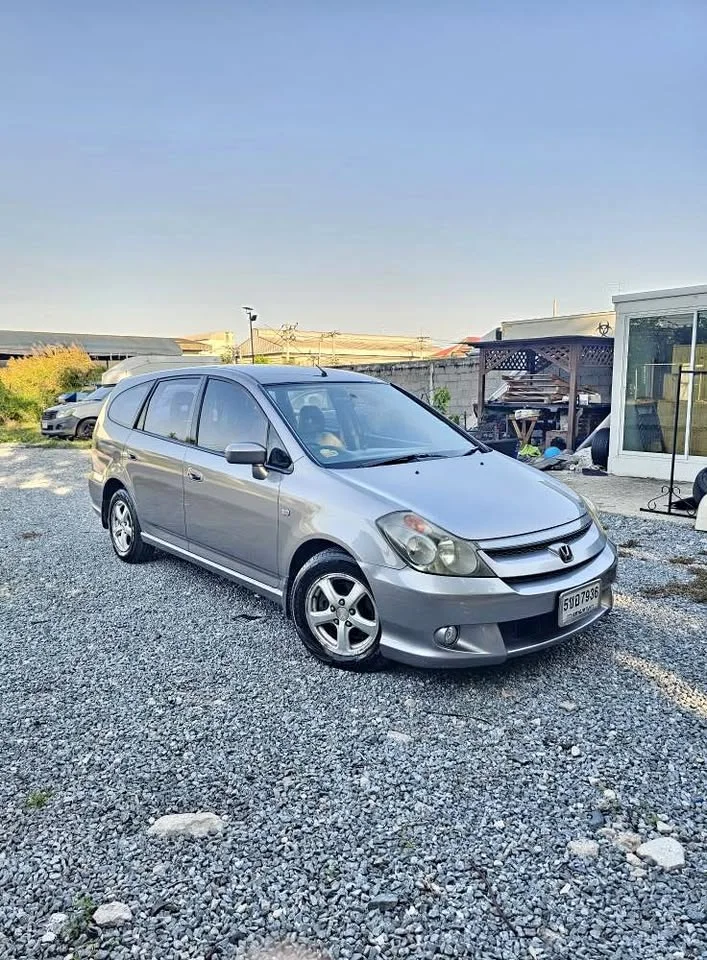 2006 Honda Stream I 3