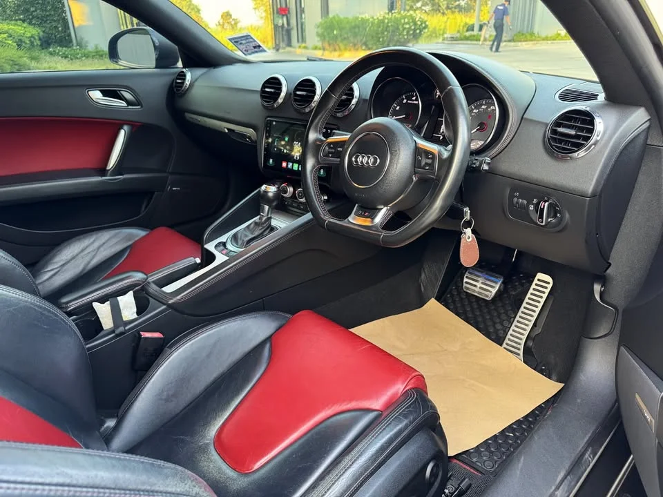 2012 Audi TT Mk2 2
