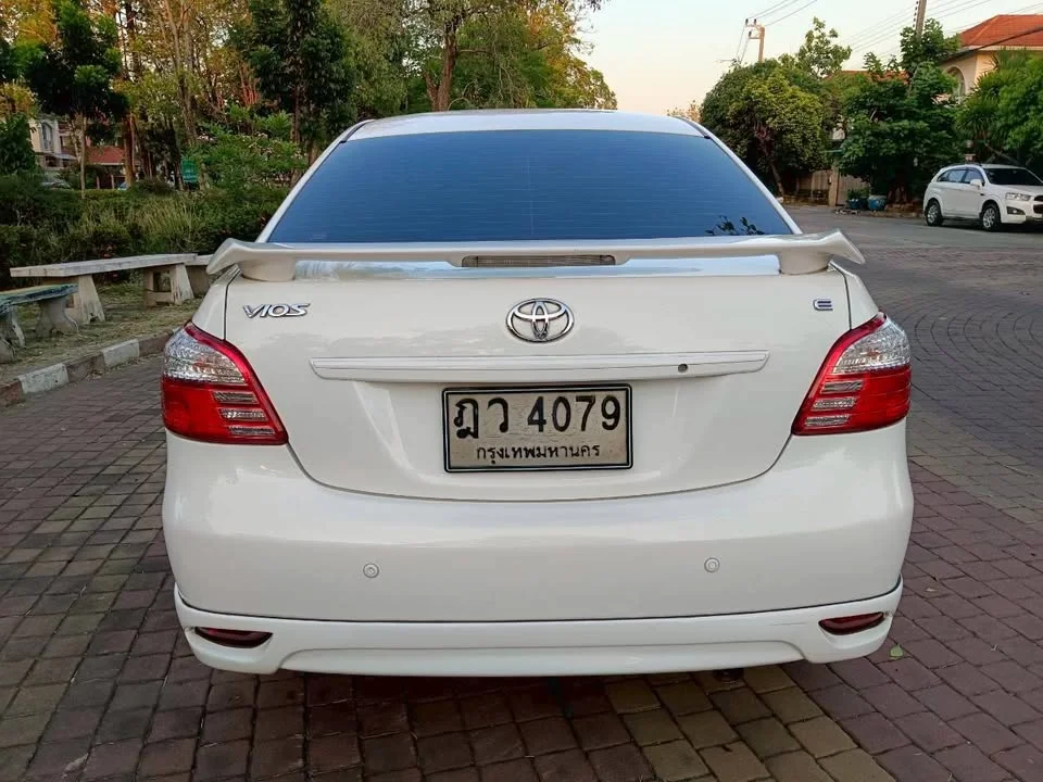 2010 Toyota Vios II 2