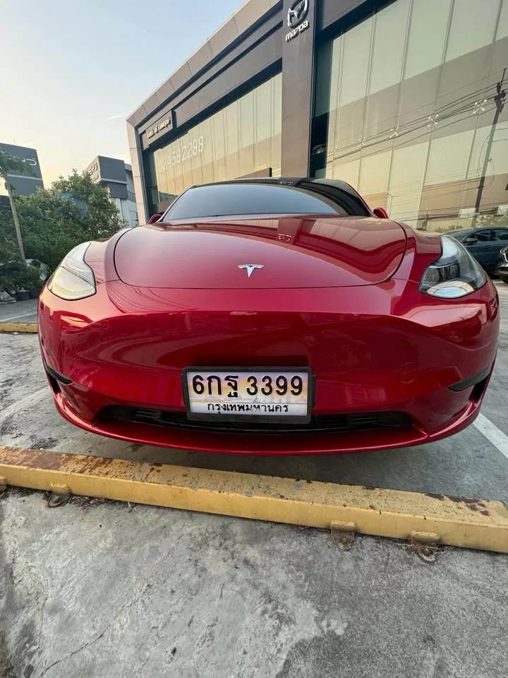 2024 Tesla Model Y 3