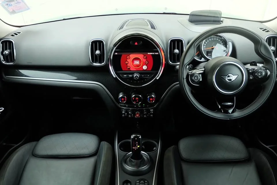 2020 Mini Countryman II 3