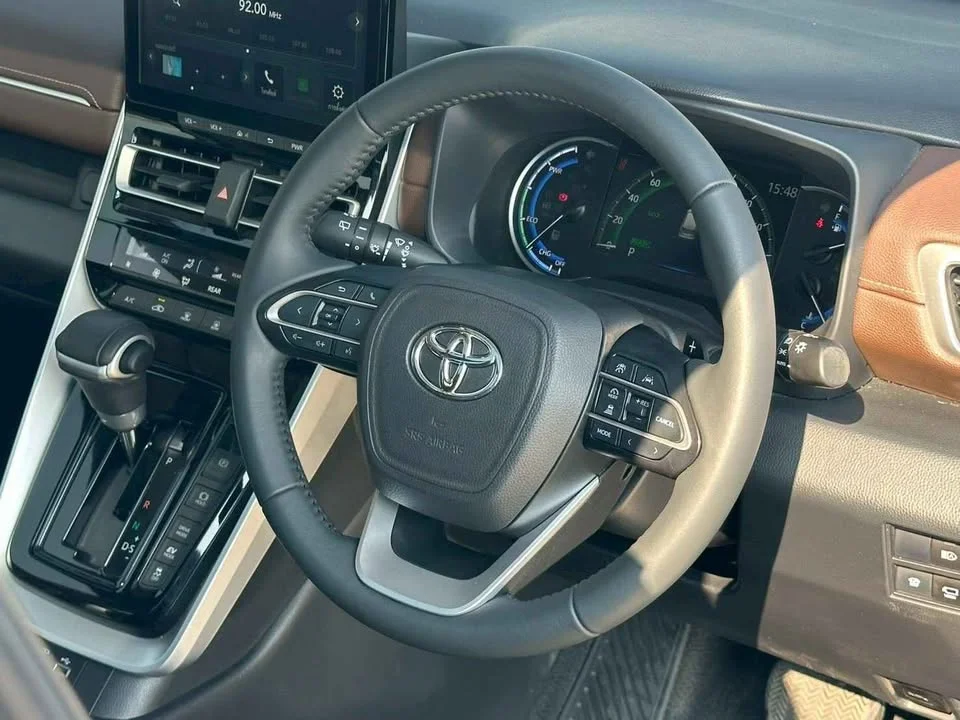 2023 Toyota Innova III 2