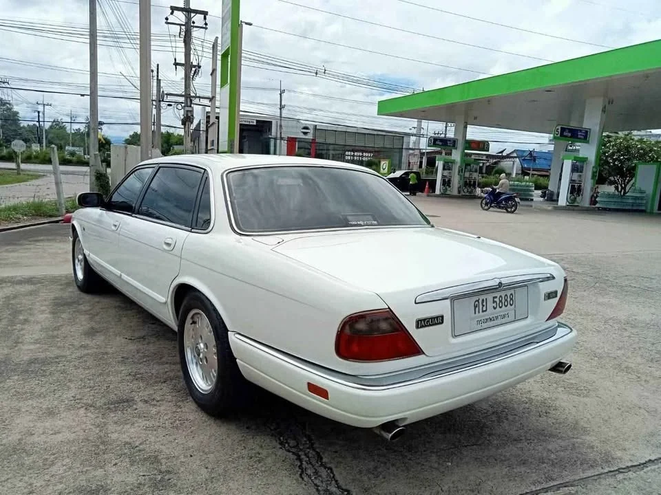 Jaguar XJ X300, X308 2