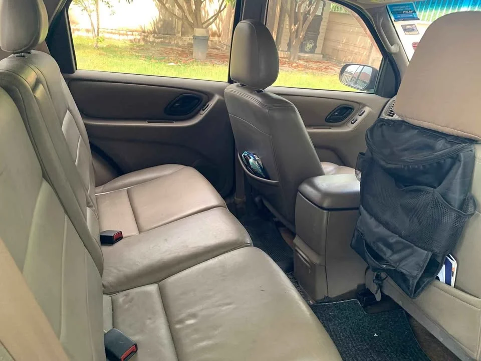 2004 Ford Escape I 2