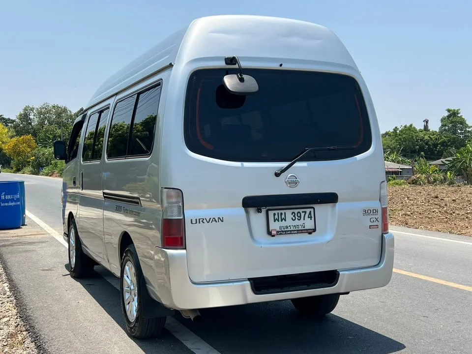 2011 Nissan Urvan V (E25) 3