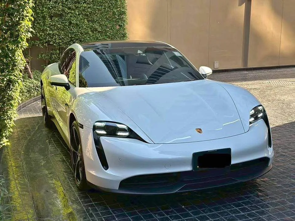 2021 Porsche Taycan 9J1 2