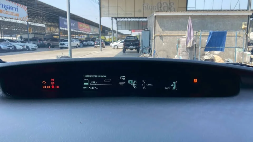 2011 Toyota Prius III 3